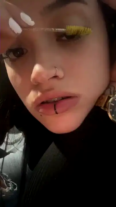 Desire8 - Amateur.tv Live Video Recording - 2025 04-05 07:45:51
