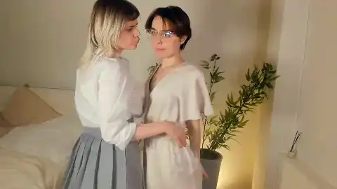 Edith-Acors-And-Maida-Beckey - Flirt4Free Live Video Recording - 2025 04-01 12:55:01