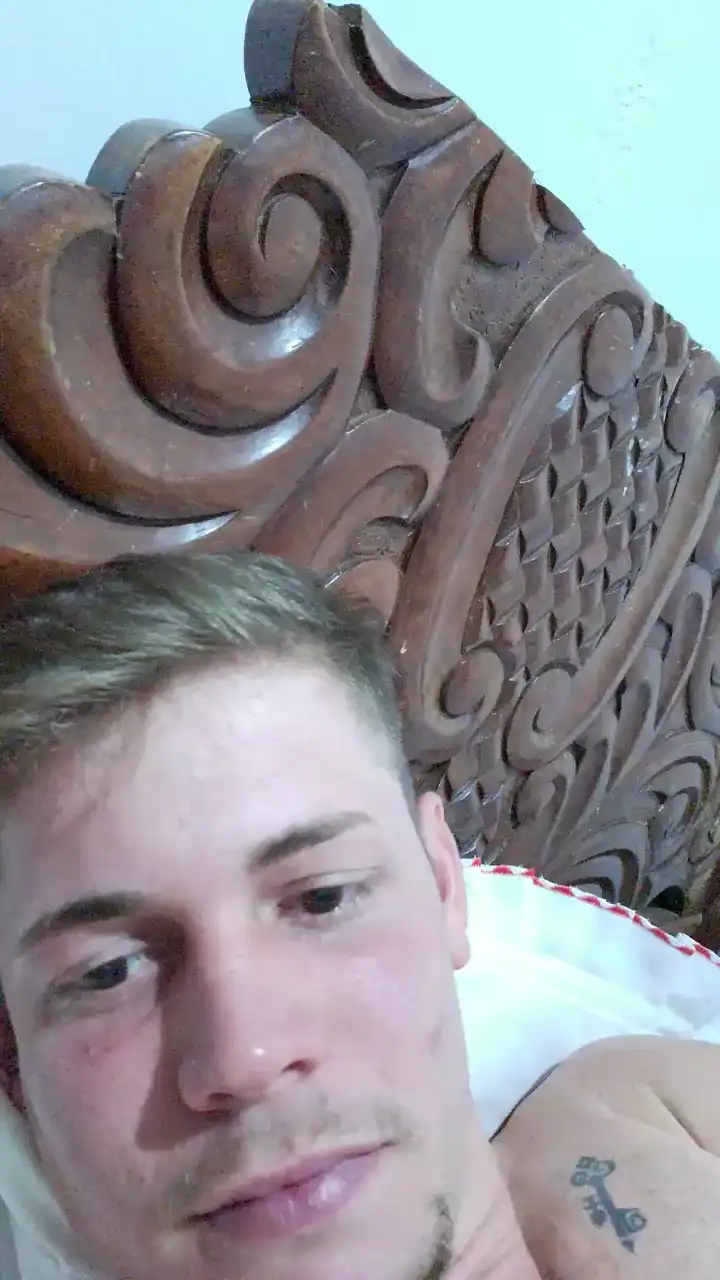 Eduardo_694 - Cam4 Private Video - 2025 01-09 16:24:55