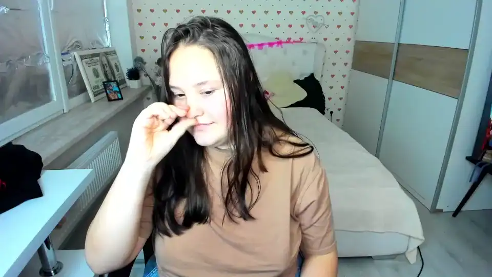 Elina_Tracy - Chaturbate Hot Show Video - 2025 04-08 25:05:48