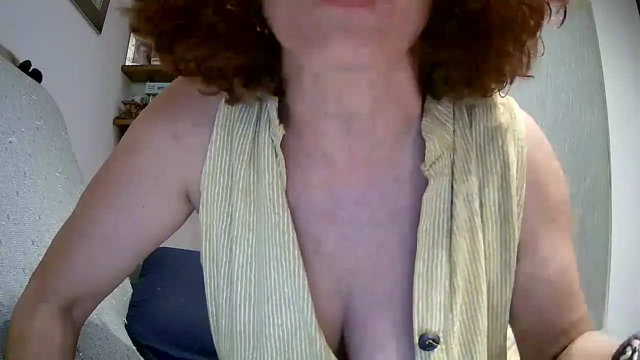 Emma-Milf - Amateur.tv Free Video - 2025 04-03 09:51:45