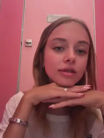 Enjoy_My_Beauty - Stripchat Record Video - 2025 01-04 09:15:14