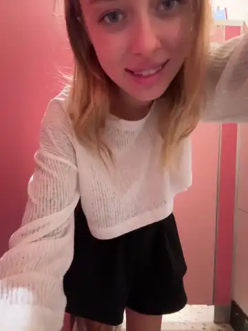 Enjoy_My_Beauty - Stripchat Record Video - 2025 05-05 17:38:15