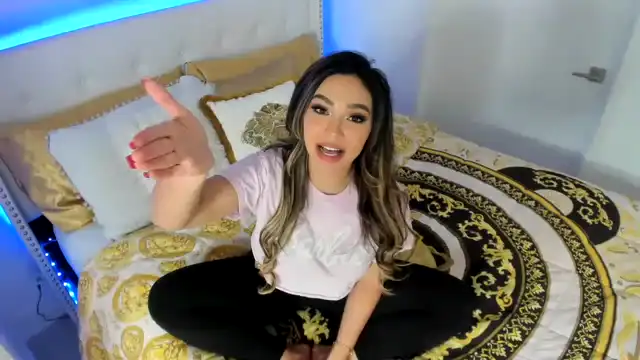 Esmeralda_Bel - Myfreecams Private Video - 2025 04-10 13:07:22