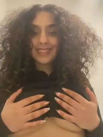 Fayfay2002 - Stripchat Record Video - 2025 03-01 17:29:19