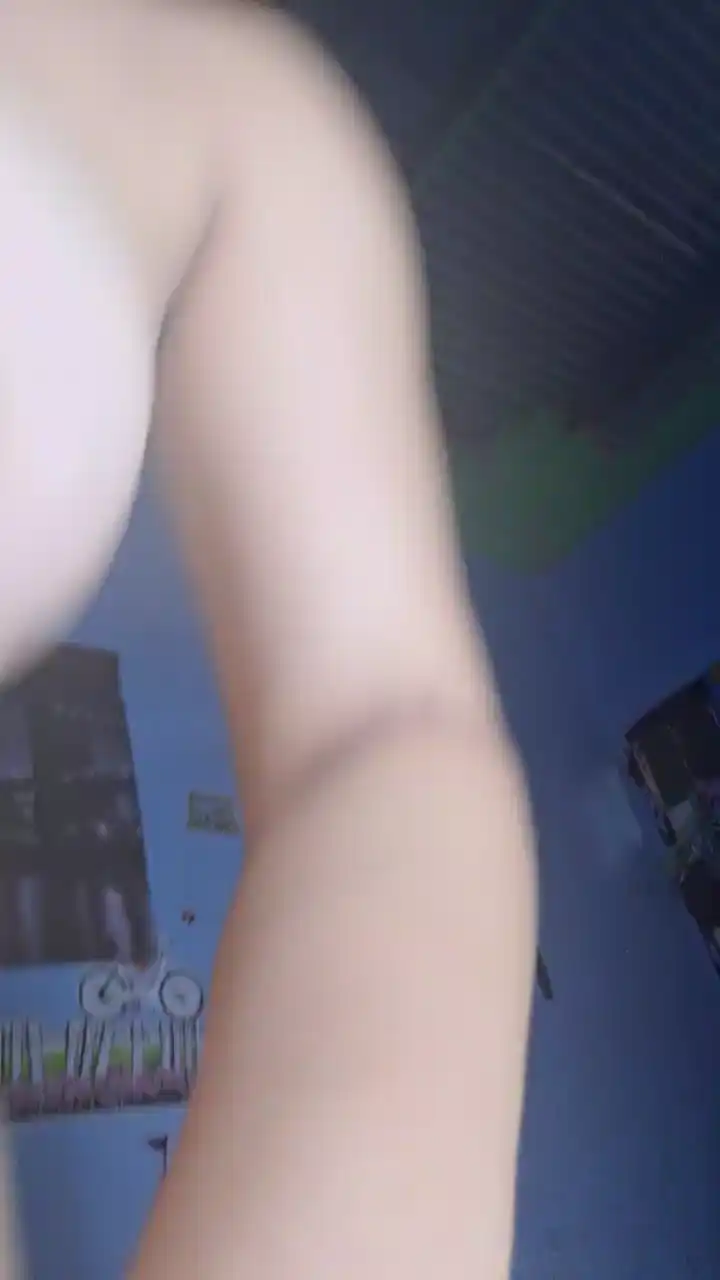Girl_Pee - Cam4 Hot Show Video - 2025 02-07 14:05:19