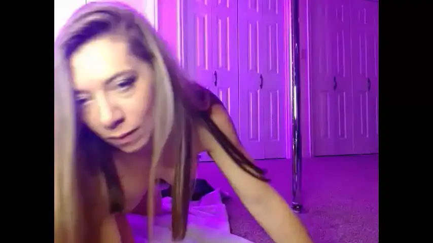 Glass_Pyrex - Chaturbate Live Video Recording - 2025 03-04 21:38:46