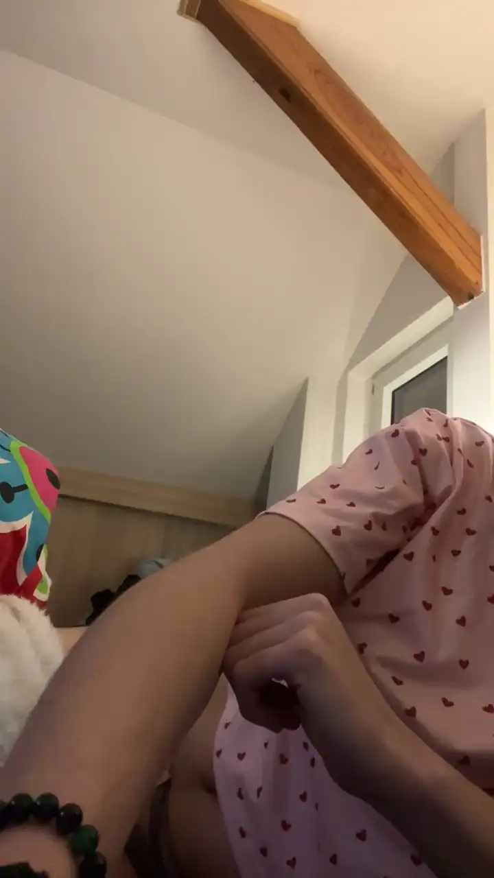 Guiltyprincess - Cam4 Hot Show Video - 2025 05-03 20:37:28